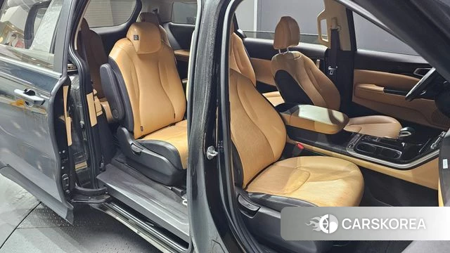 Kia Carnival 4th generation 2022 Черный из Кореи, фото 2