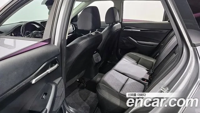 Kia Seltos 2021 Серебряный из Кореи, фото 2