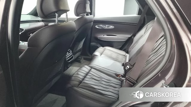 Genesis GV70 2021 Коричневый из Кореи, фото 2