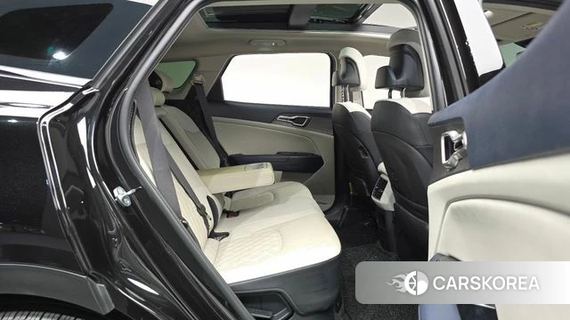 Kia Sportage 5th Generation Hybrid 2021 Черный из Кореи, фото 2