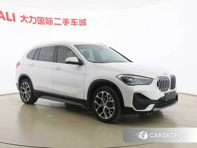 BMW X1 2021 Белый из Китая, фото 2