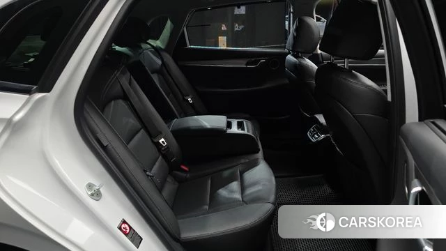 Hyundai The New Grandeur IG Hybrid 2022 Белый из Кореи, фото 2