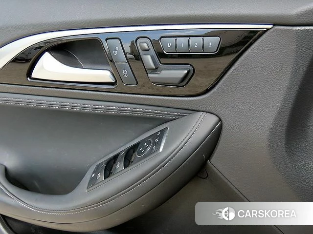 Infiniti Q30 2018 Белый из Кореи, фото 2