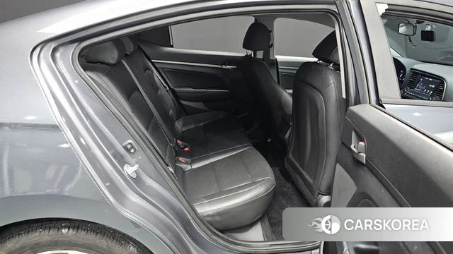 Hyundai Avante AD 2018 Серый из Кореи, фото 2