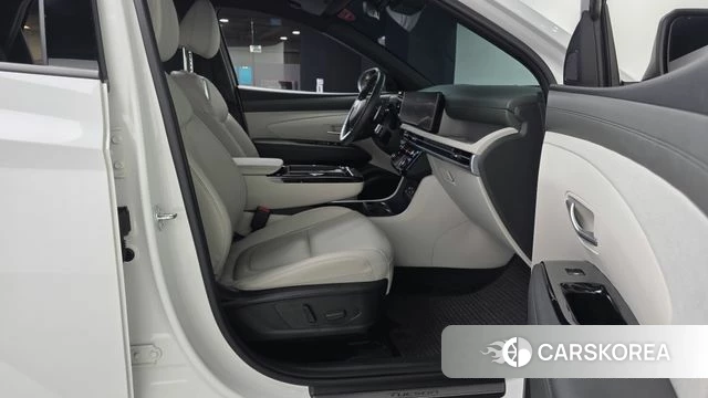 Hyundai The New Tucson (NX4) 2024 Белый из Кореи, фото 2