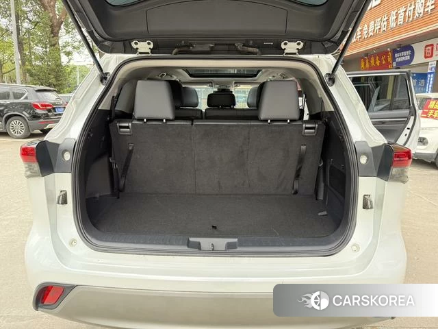Toyota Highlander 2024 Белый из Китая, фото 2