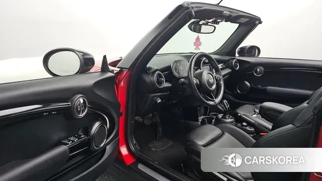 Mini Cooper Convertible 2021 Красный из Кореи, фото 2