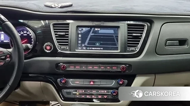 Kia The New Carnival 2018 Белый из Кореи, фото 2