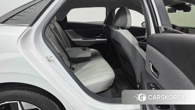 Hyundai Avante (CN7) 2021 Белый из Кореи, фото 2