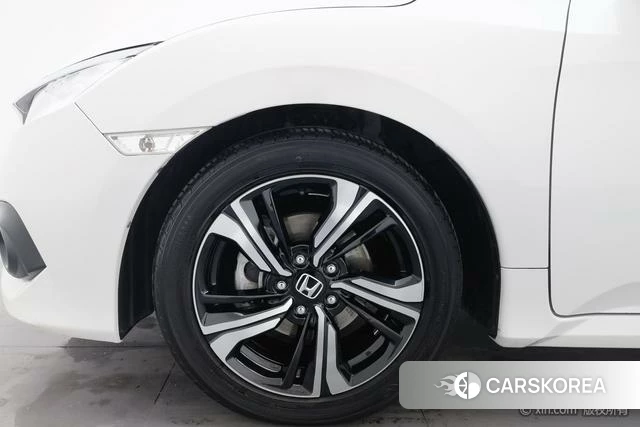 Honda Civic 2018 Белый из Китая, фото 2