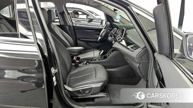 BMW 2 Series Active Tourer (F45) 2021 Черный из Кореи, фото 2