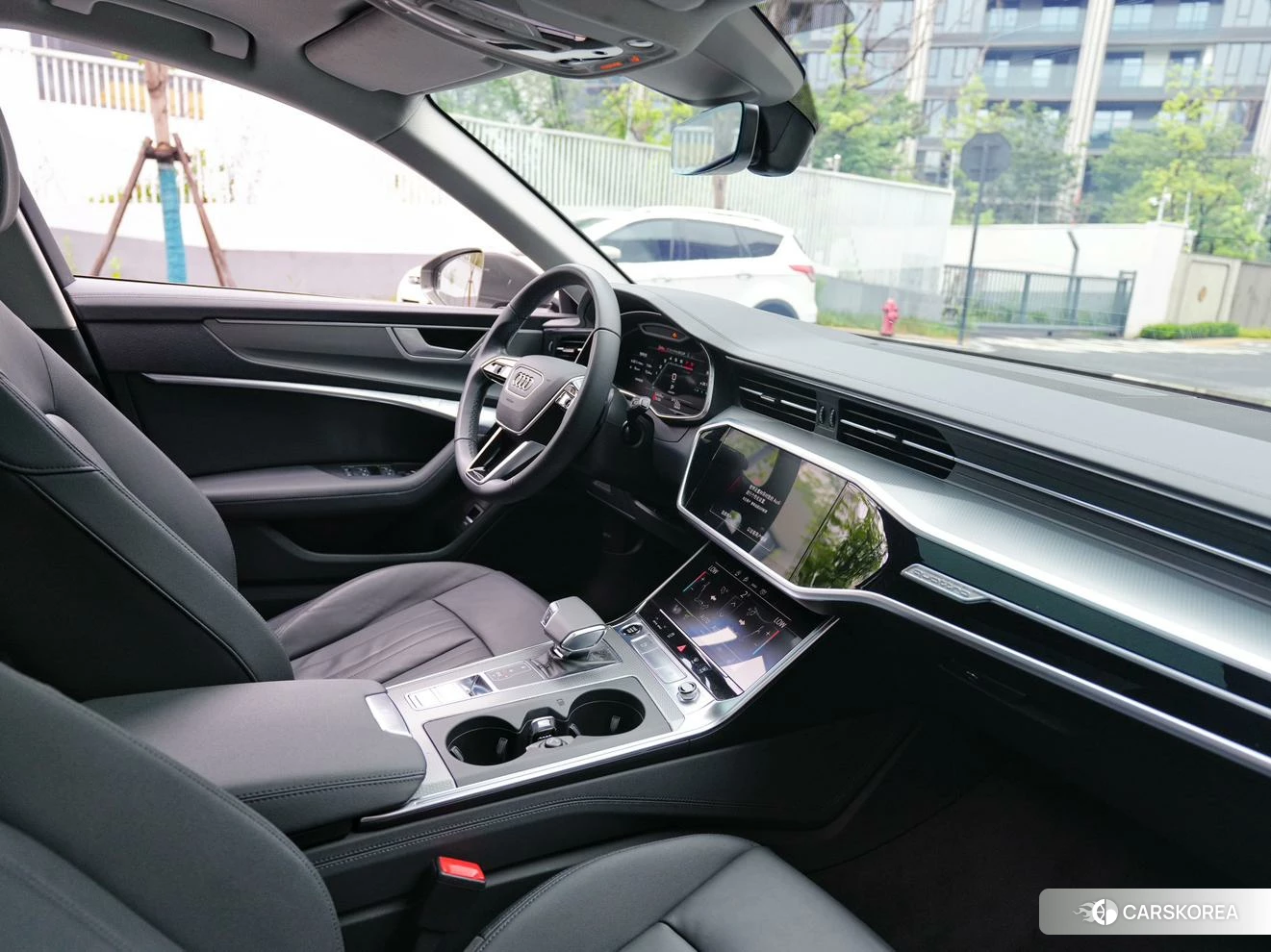 Audi A6 (import) 2020 Серебристо-серый из Китая, фото 2