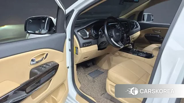 Kia The New Carnival 2018 Белый из Кореи, фото 2