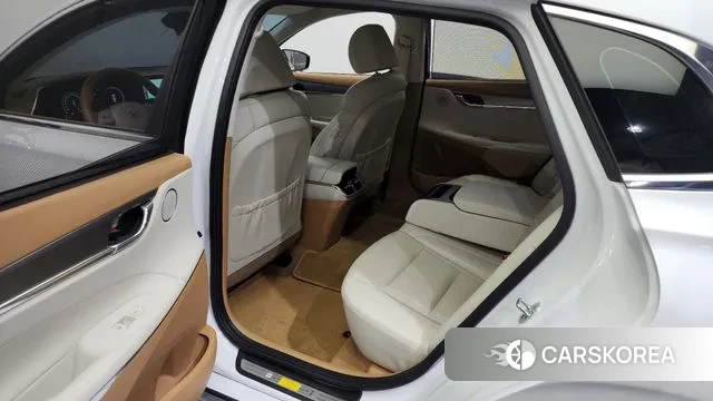 Hyundai The New Grandeur IG Hybrid 2022 Белый из Кореи, фото 2