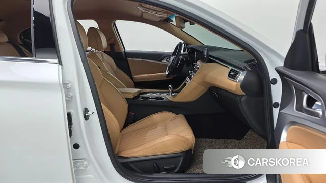 Genesis The New G70 2021 Белый из Кореи, фото 2