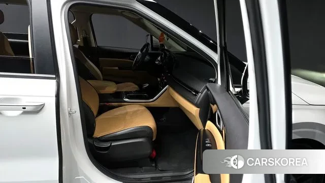 Kia Carnival 4th generation 2021 Белый из Кореи, фото 2