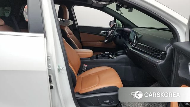 Kia Sportage 5th Generation 2022 Белый из Кореи, фото 2