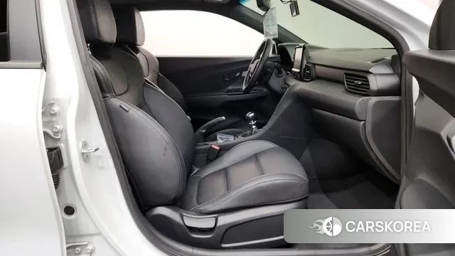 Hyundai Veloster (JS) 2020 Белый из Кореи, фото 2