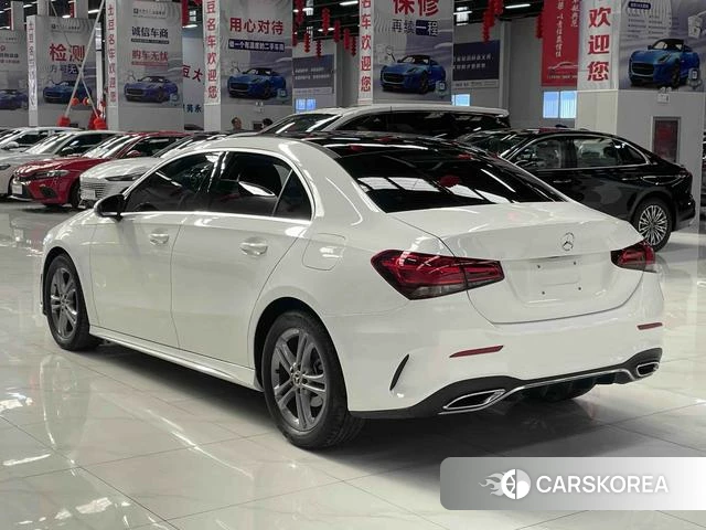 Mercedes-Benz Class A 2022 Белый из Китая, фото 2