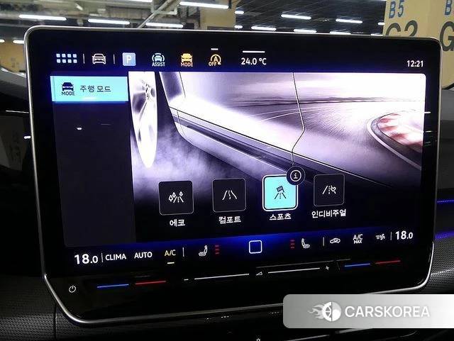 Volkswagen Golf 8th Generation 2026 Серебристо-серый из Кореи, фото 2