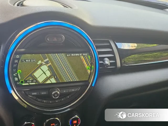 Mini Cooper 2018 Жемчужный цвет из Кореи, фото 2