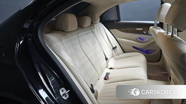 Mercedes-Benz E-Class W213 2019 Черный из Кореи, фото 2
