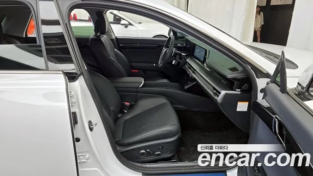 Hyundai Grandeur Hybrid (GN7) 2023 Белый из Кореи, фото 2