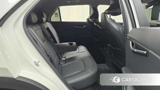 Kia Di Ol Nu Niro 2024 Белый из Кореи, фото 2