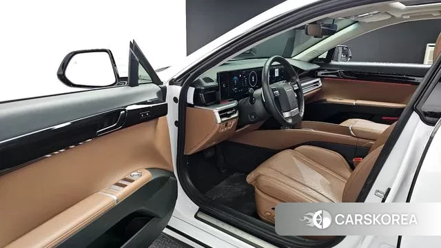 Hyundai Grandeur Hybrid (GN7) 2023 Белый из Кореи, фото 2