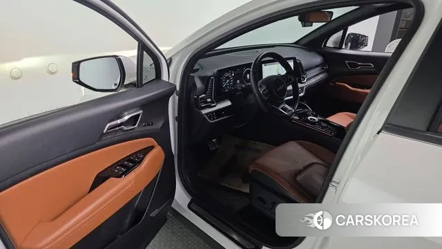 Kia Sportage 5th Generation Hybrid 2023 Белый из Кореи, фото 2