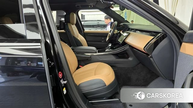 Land Rover Range Rover Sport 3rd Generation 2024 Черный из Кореи, фото 2