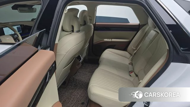 Hyundai Grandeur Hybrid (GN7) 2024 Белый из Кореи, фото 2