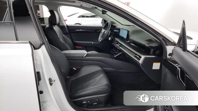 Hyundai Grandeur Hybrid (GN7) 2023 Белый из Кореи, фото 2