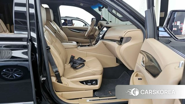 Cadillac Escalade 2018 Черный из Кореи, фото 2