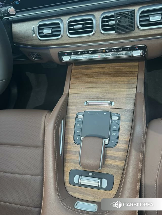 Mercedes-Benz GLE (import) 2024 Черный из Китая, фото 2