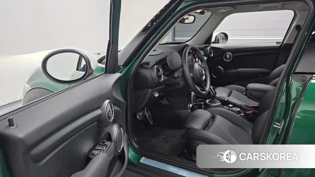 Mini Cooper 2021 Зеленый из Кореи, фото 2