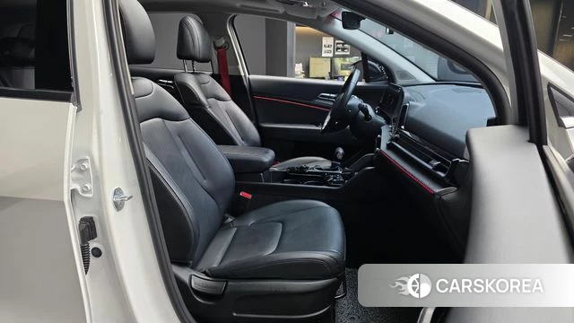 Kia Sportage 5th Generation 2022 Белый из Кореи, фото 2