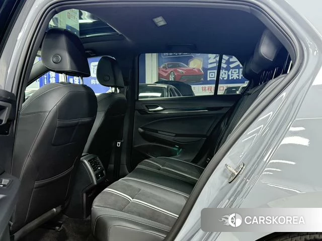 Volkswagen Golf 2022 Темно-серый из Китая, фото 2