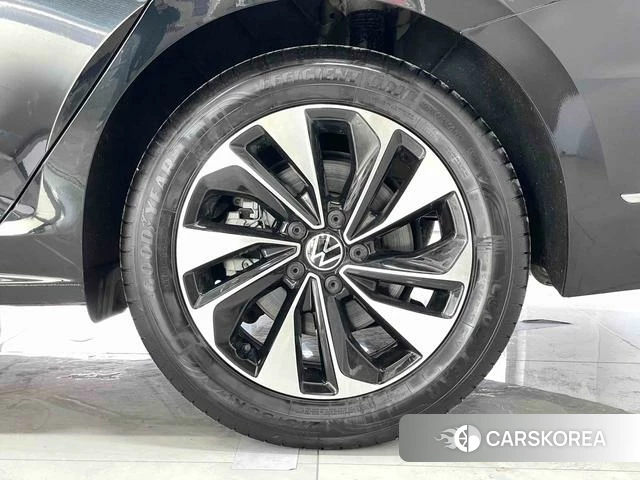Volkswagen Passat 2023 Черный из Китая, фото 2