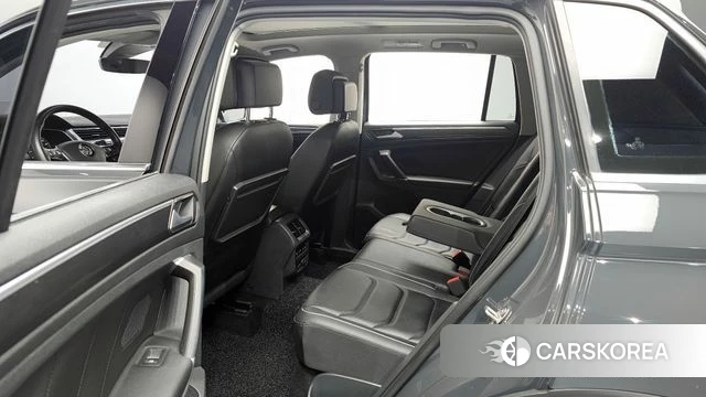 Volkswagen Tiguan second Generation 2018 Серый из Кореи, фото 2