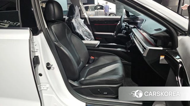 Hyundai Grandeur Hybrid (GN7) 2024 Белый из Кореи, фото 2