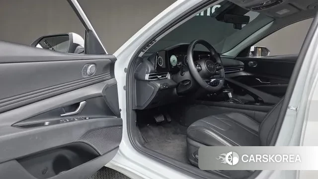 Hyundai Avante (CN7) 2023 Белый из Кореи, фото 2