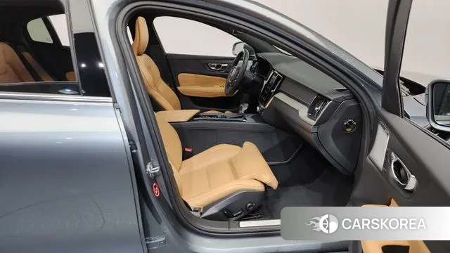 Volvo S60 3rd generation 2019 Серый из Кореи, фото 2