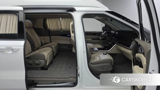Kia Carnival 4th generation 2023 Белый из Кореи, фото 2