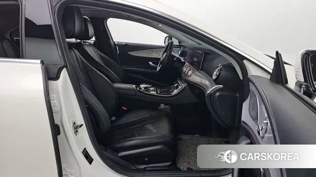 Mercedes-Benz CLS-Class C257 2019 Белый из Кореи, фото 2