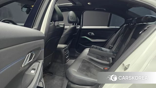 BMW 3 Series (G20) 2021 Белый из Кореи, фото 2