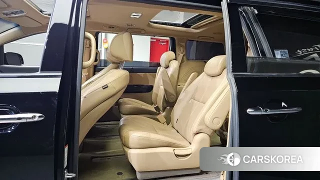 Kia The New Carnival 2018 Черный из Кореи, фото 2