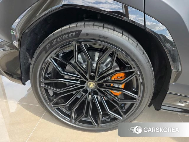 Lamborghini Urus 2026 Черный из Кореи, фото 2