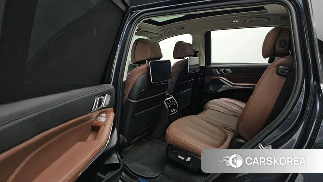 BMW X7 (G07) 2022 Серый из Кореи, фото 2