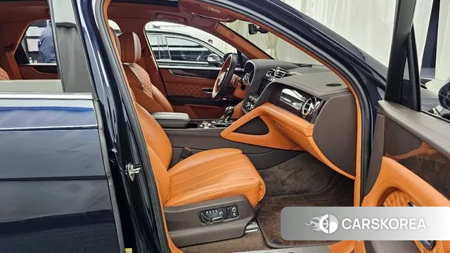 Bentley Bentayga 2021 Синий из Кореи, фото 2